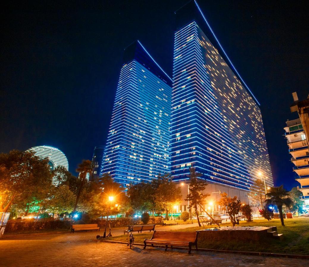 Orbi City Skyscraper With Sea View Batumi Exterior foto